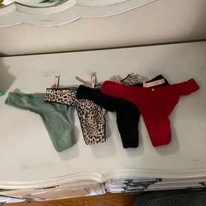 4 pairs VS cotton thongs